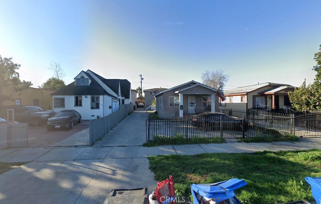 232 E 79th St Street Property Photo