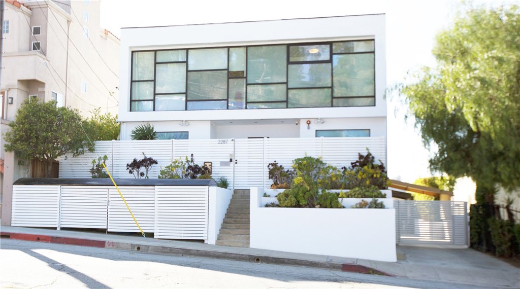 2287 Glendale Boulevard Property Photo