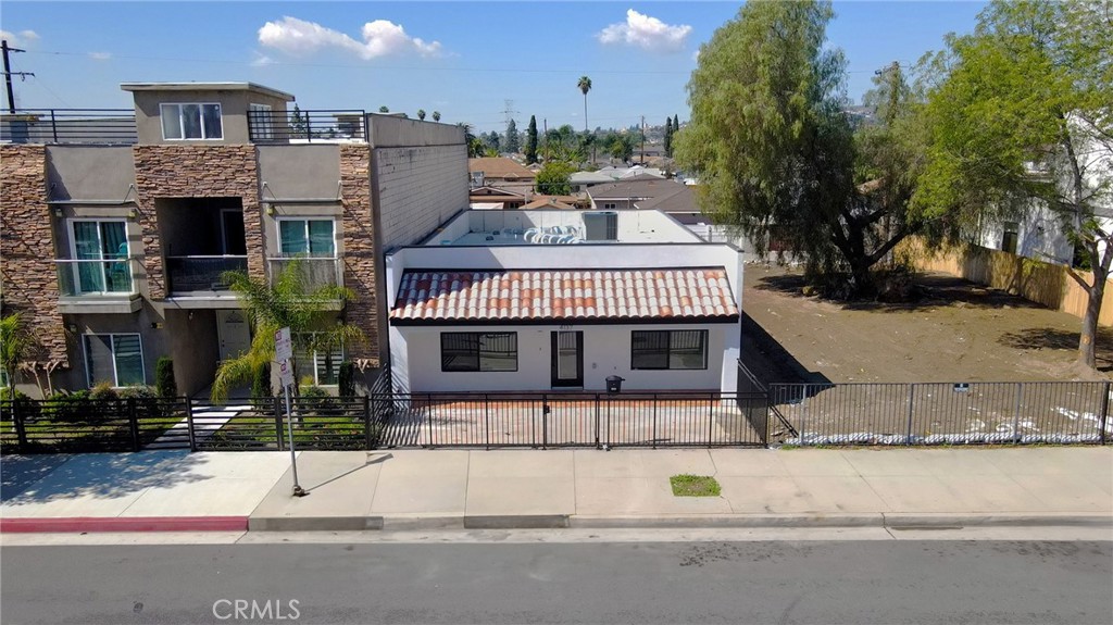 4137 Rosemead Boulevard Property Photo