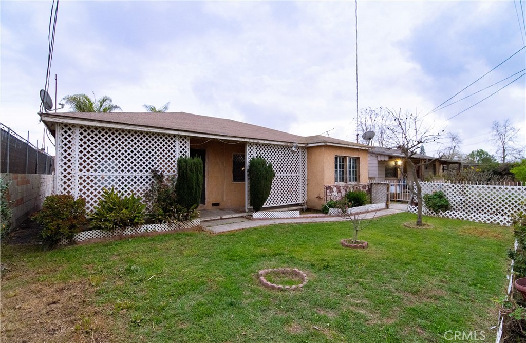 1126 S Center Avenue Property Photo