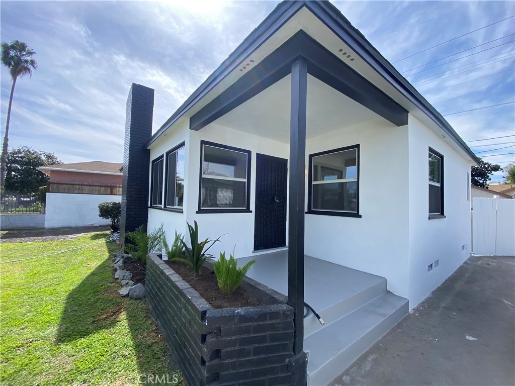 921 N Thorson Avenue Property Photo