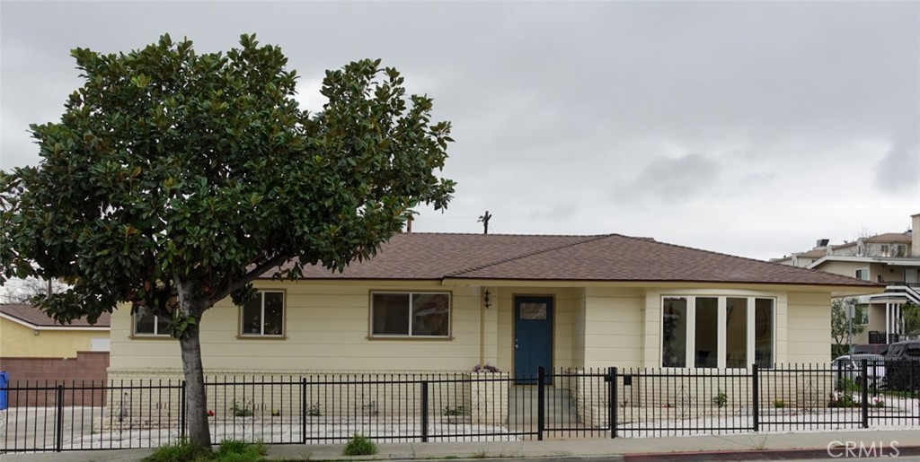 2701 Arlington Avenue Property Photo