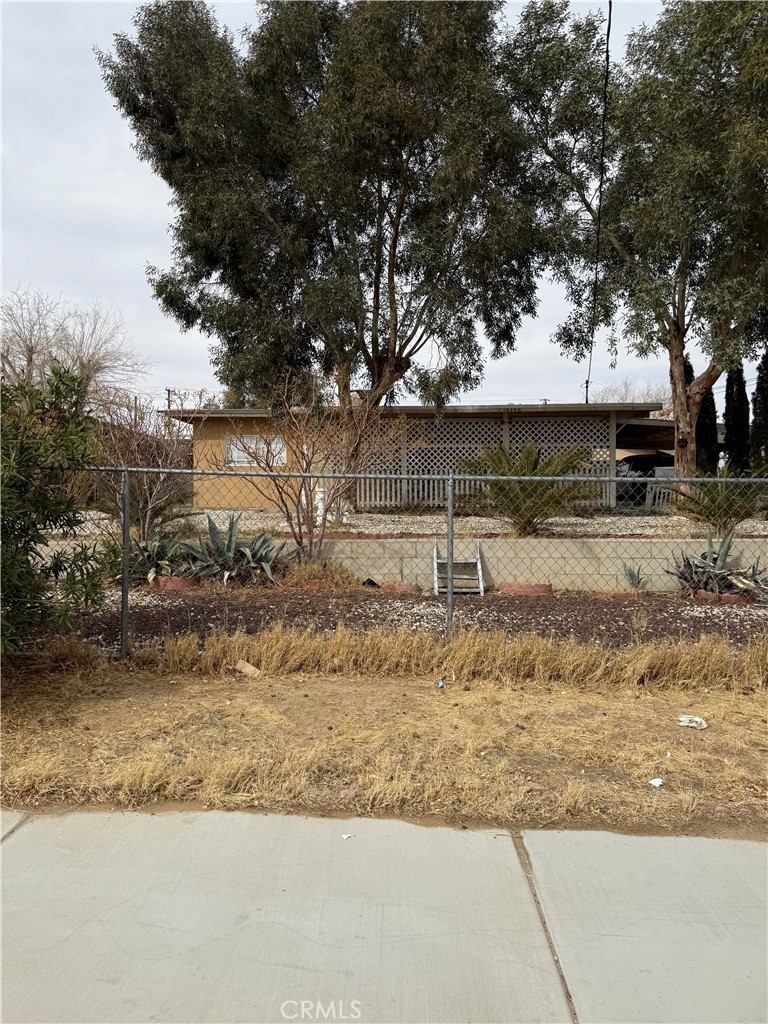 16446 Lorene Dr Property Photo