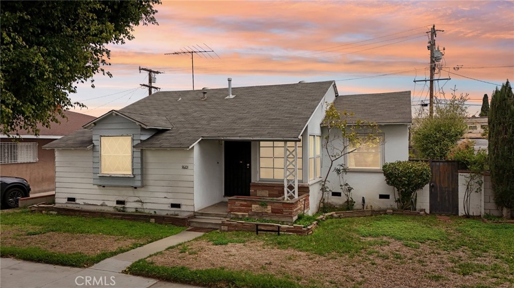 1601 W Los Angeles Avenue Property Photo
