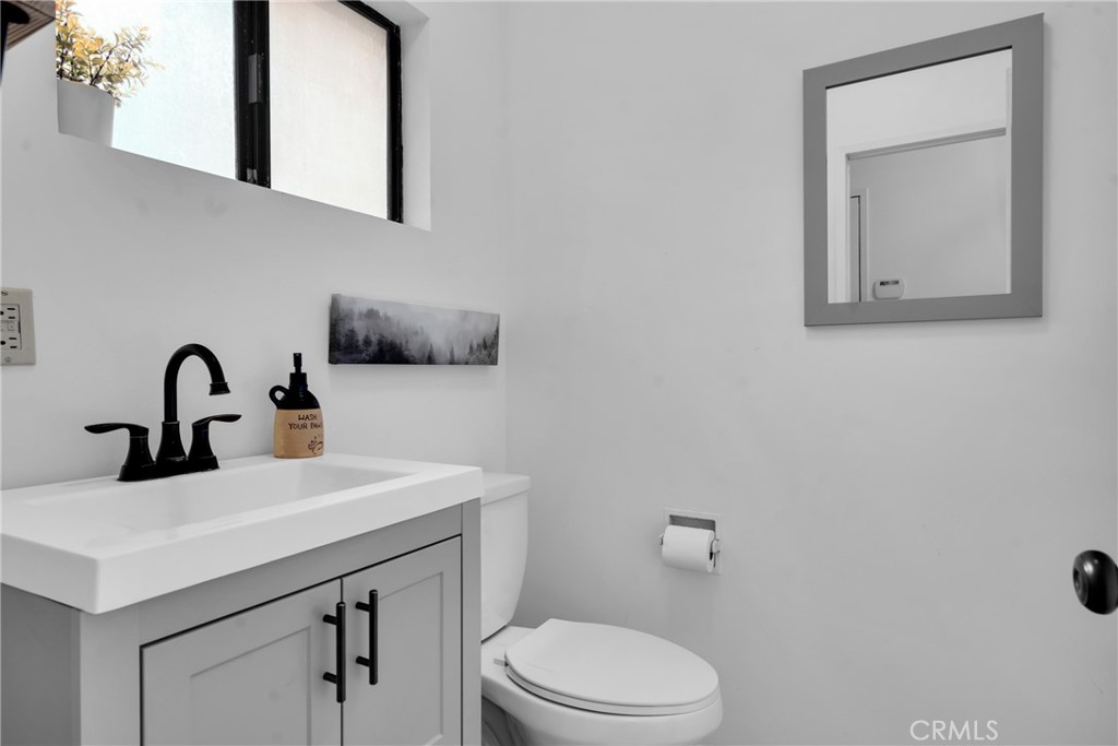 561 Dover Court Property Photo 15