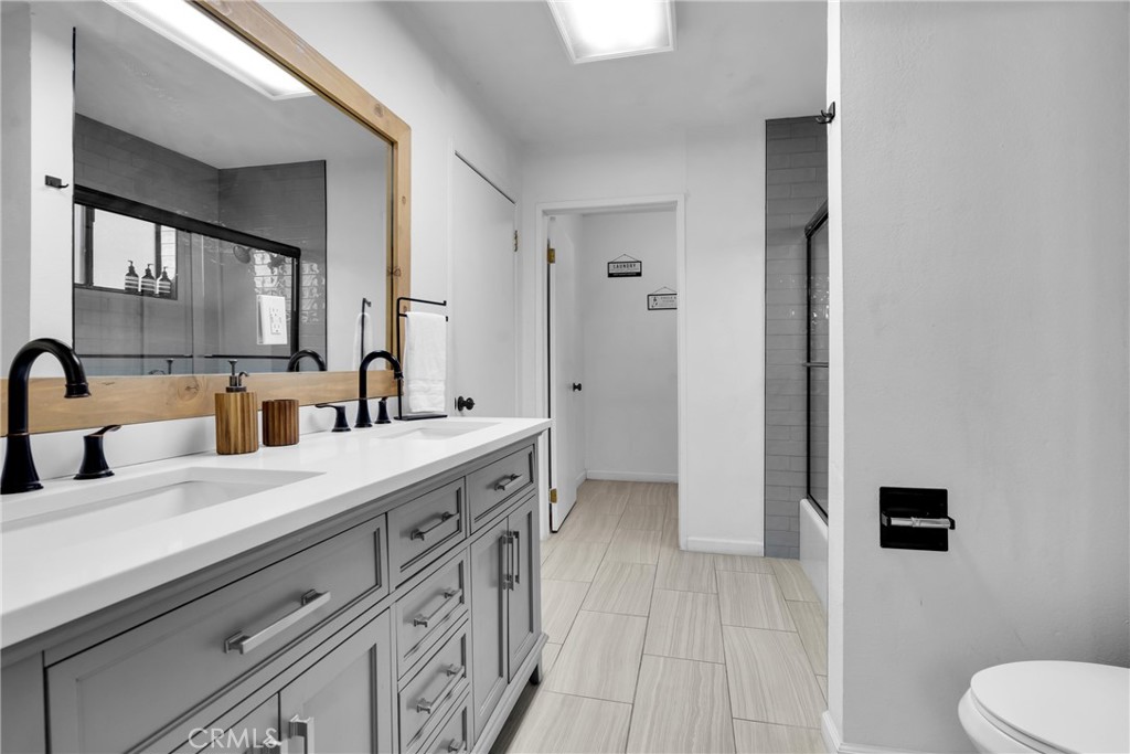 561 Dover Court Property Photo 19