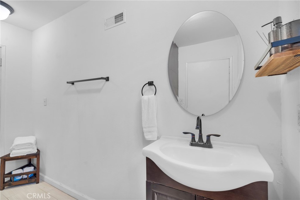 561 Dover Court Property Photo 31