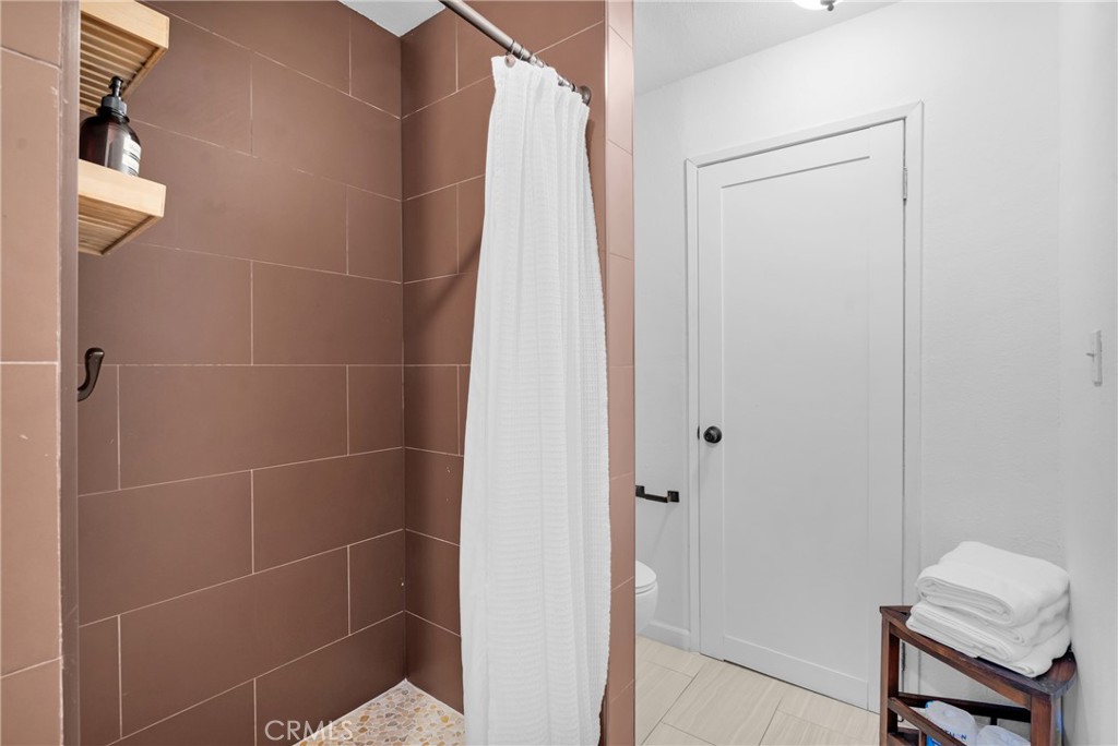 561 Dover Court Property Photo 32
