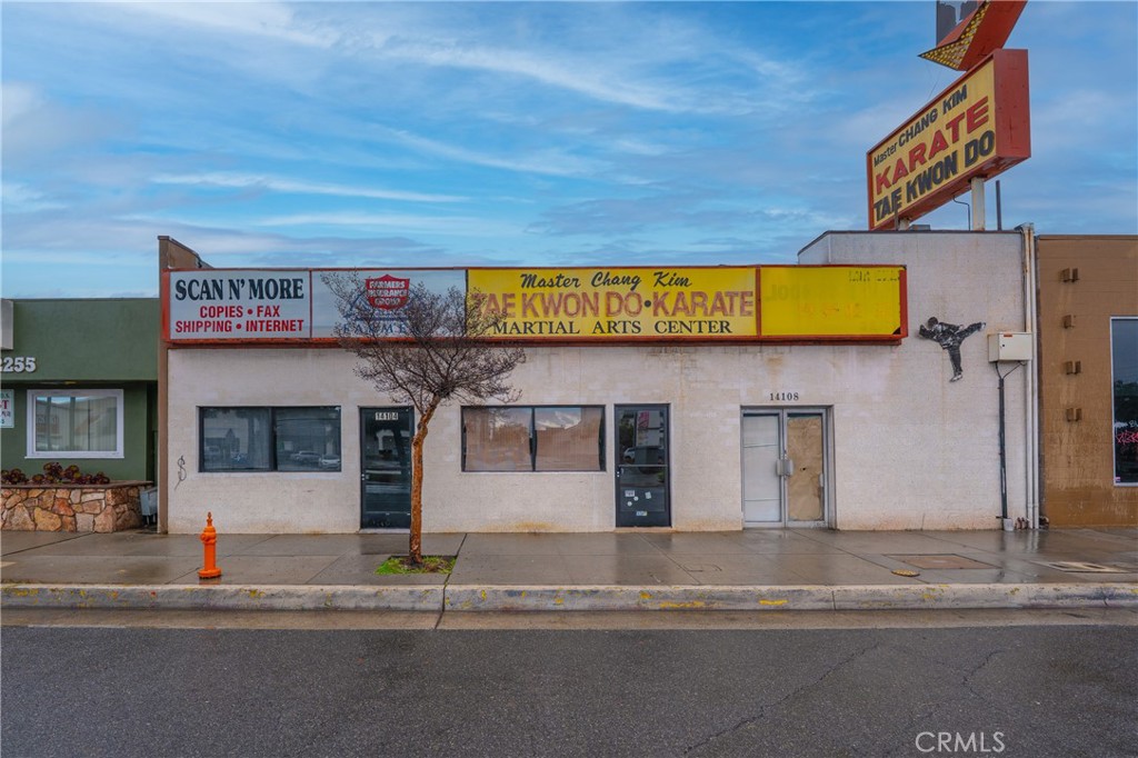14106 Pioneer Boulevard Property Photo 1