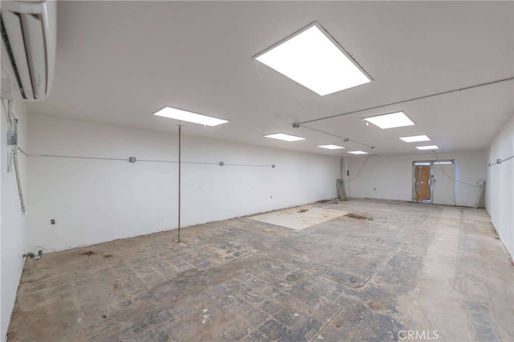 14106 Pioneer Boulevard Property Photo 5