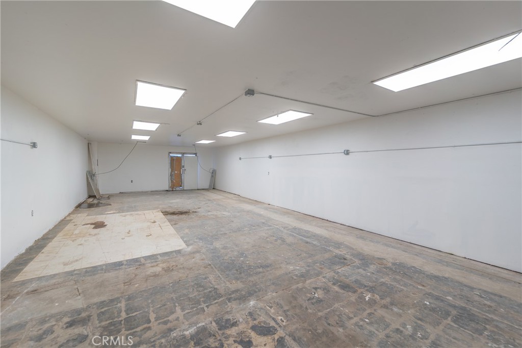 14106 Pioneer Boulevard Property Photo 7