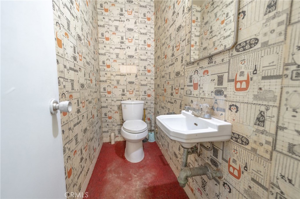 14106 Pioneer Boulevard Property Photo 11
