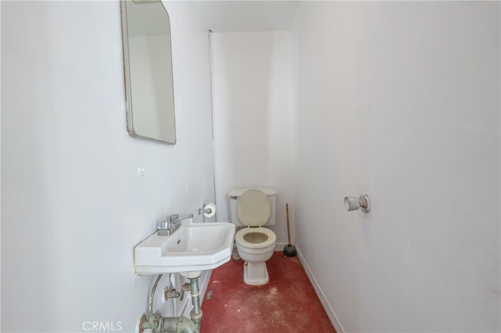 14106 Pioneer Boulevard Property Photo 12
