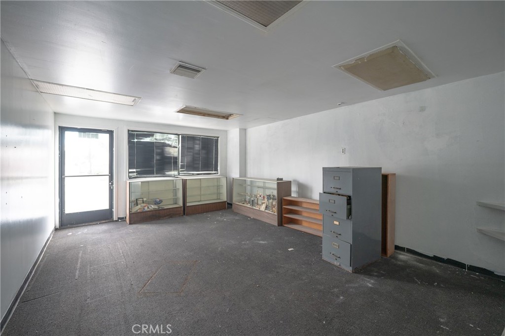 14106 Pioneer Boulevard Property Photo 14