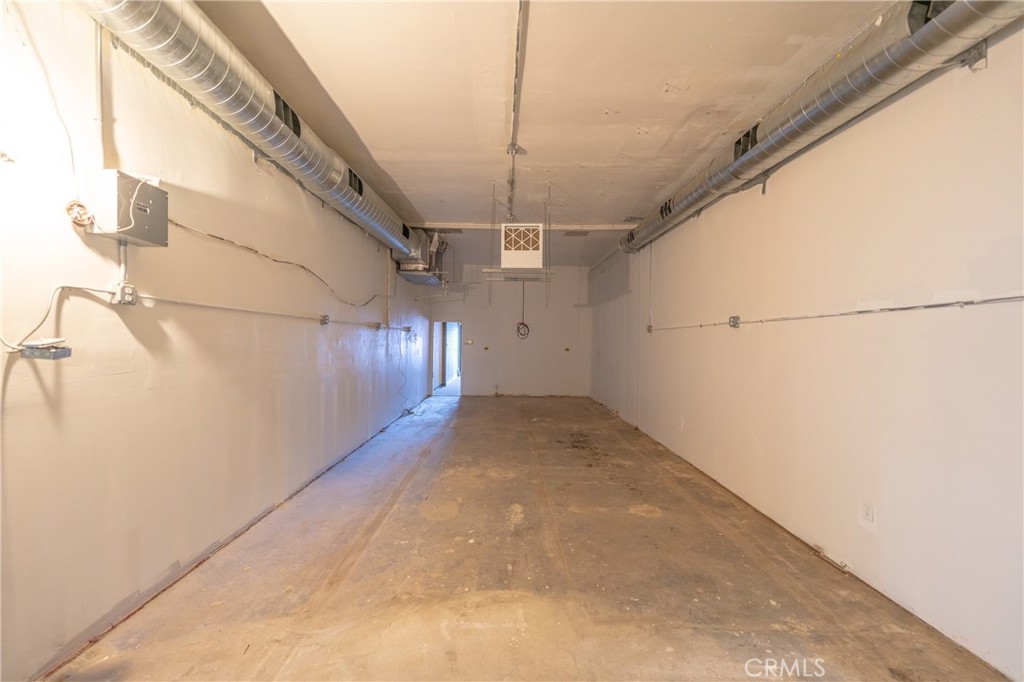 14106 Pioneer Boulevard Property Photo 23