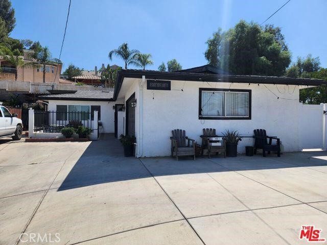 2633 Valley View Avenue Property Photo