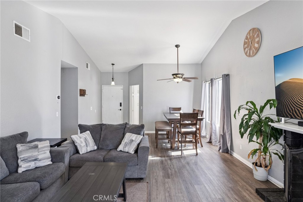 36913 Tobira Drive Property Photo 6