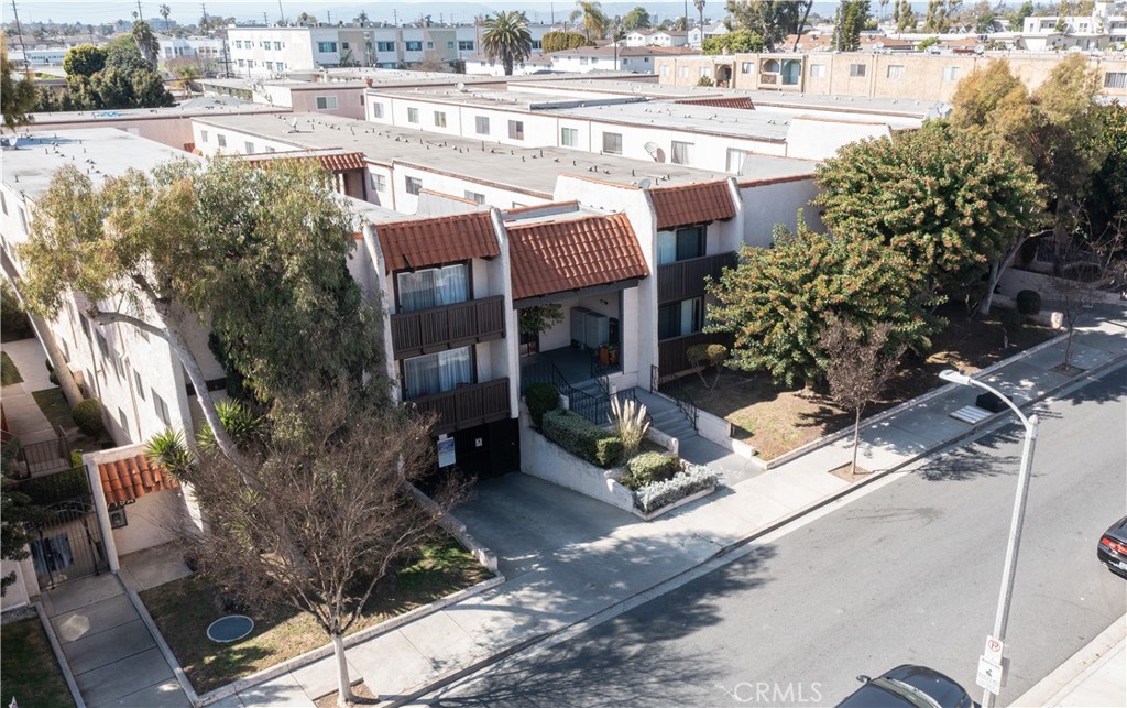719 N Eucalyptus Avenue 19a Property Photo