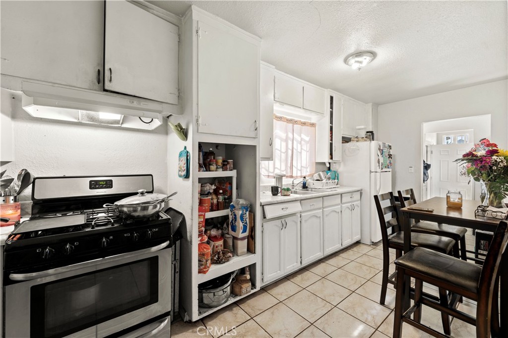 5724 E Beverly Blvd Property Photo 3