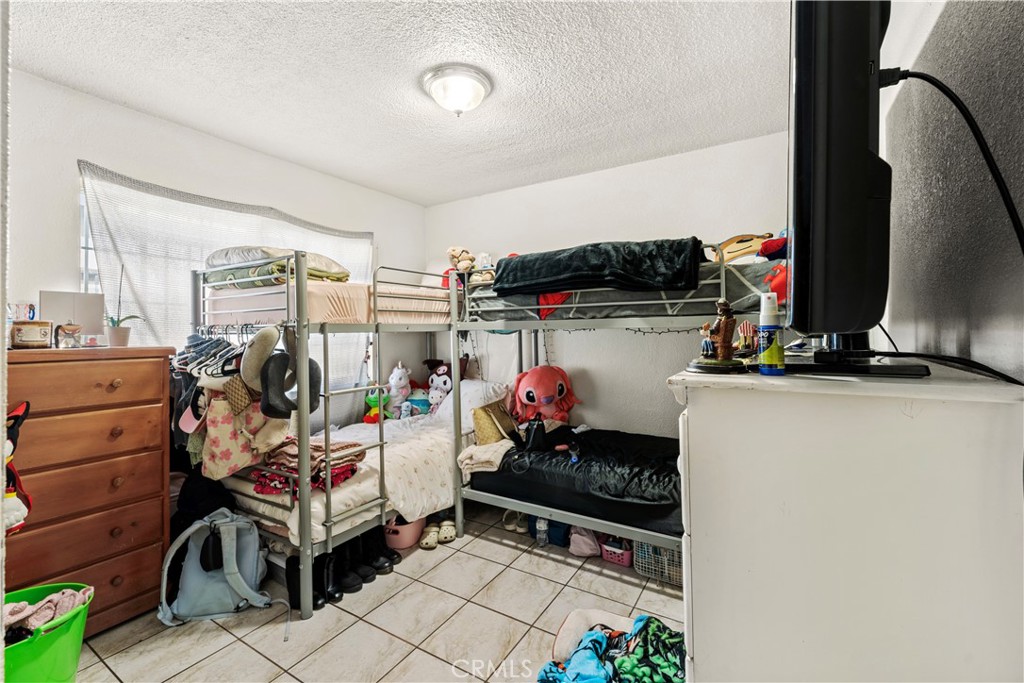 5724 E Beverly Blvd Property Photo 7