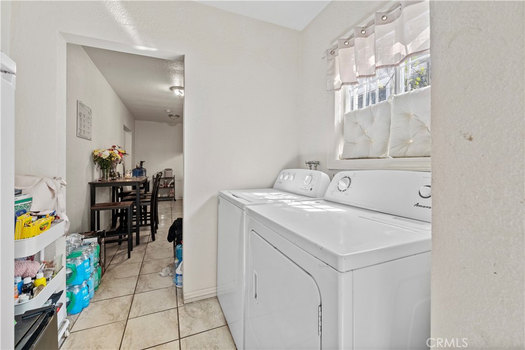 5724 E Beverly Blvd Property Photo 10