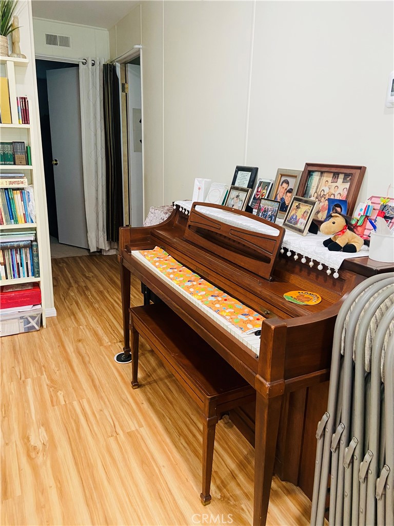 1919 West Coronet Ave 203 Property Photo 4