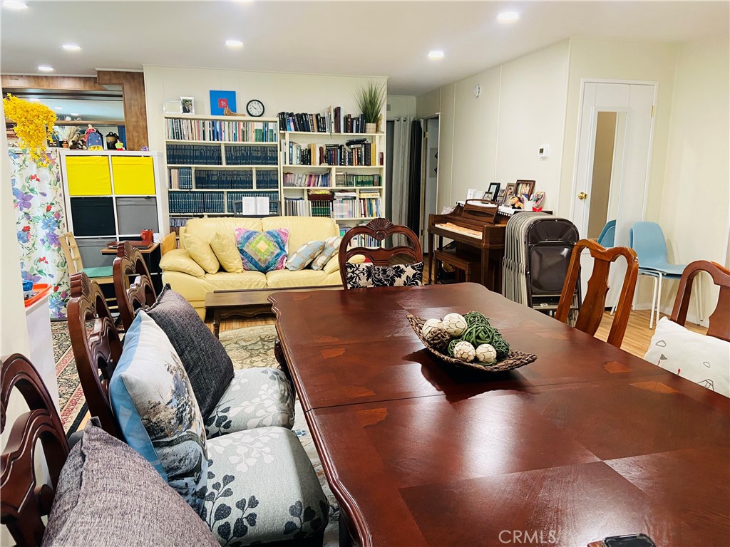 1919 West Coronet Ave 203 Property Photo 9