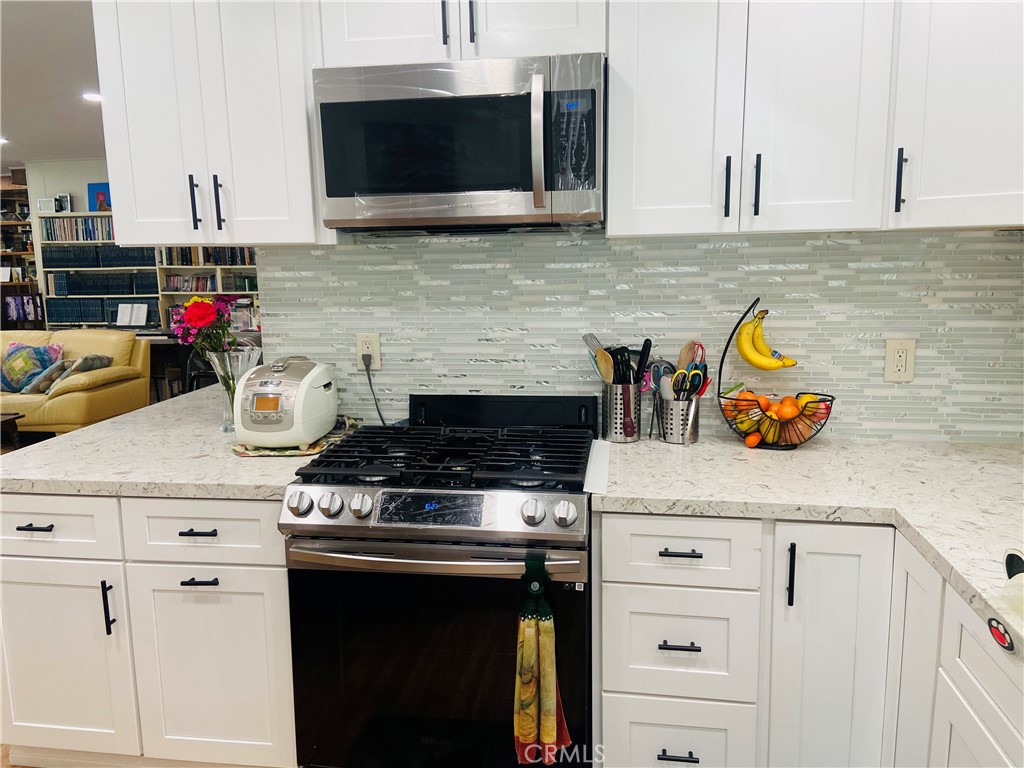 1919 West Coronet Ave 203 Property Photo 14