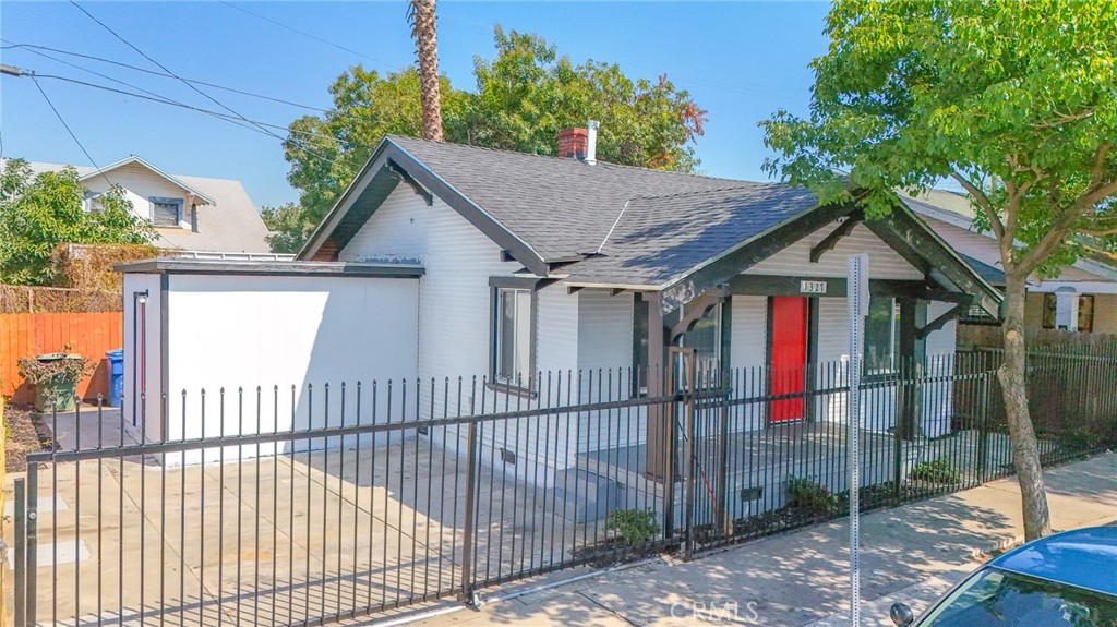 1327 Exposition Boulevard Property Photo