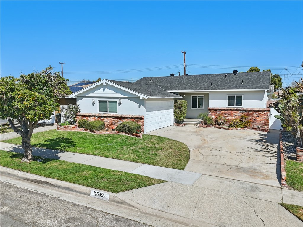 11649 Faculty Dr. Property Photo