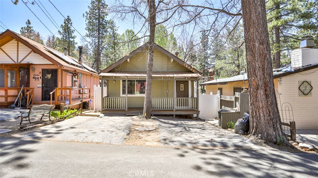 32905 Chipmunk Lane Property Photo 2