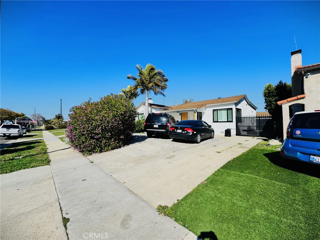 9416 La Salle Avenue Property Photo
