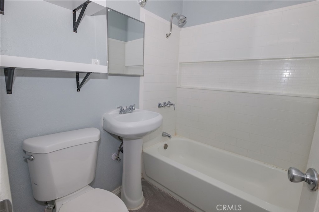 17196 Barbee St. Property Photo 20