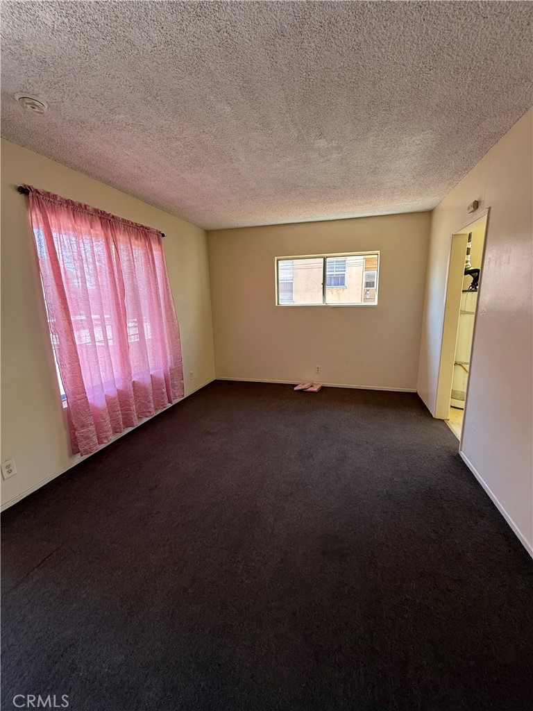 90033 Real Estate Listings Main Image