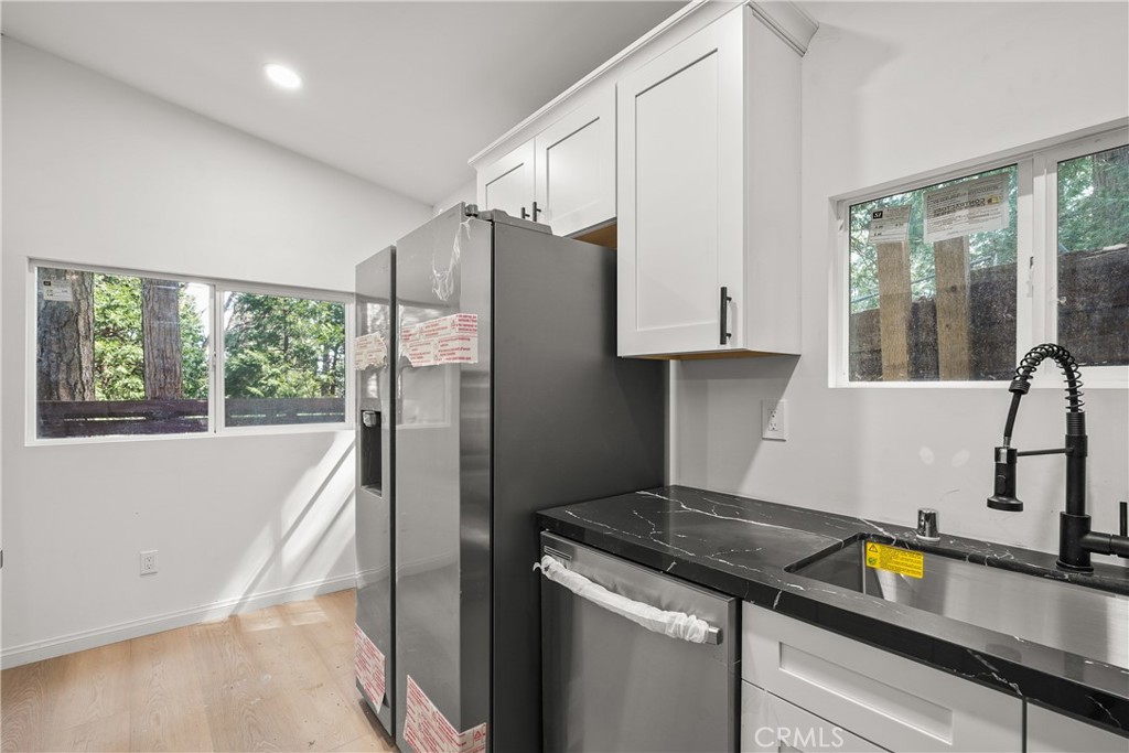 23817 Crest Forest Drive Property Photo 14