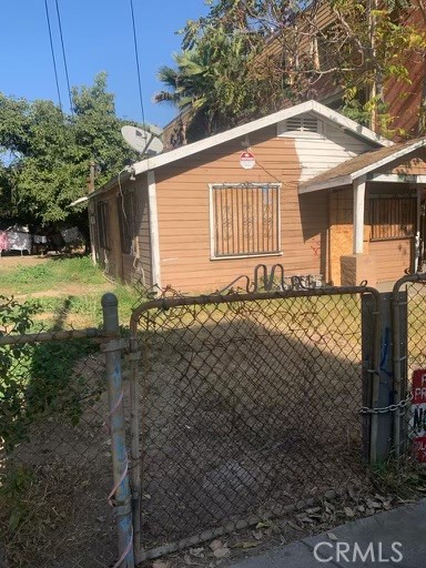 1701 E 61st Street Property Photo 1