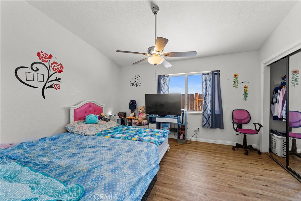 18414 Thomas Court Property Photo 14