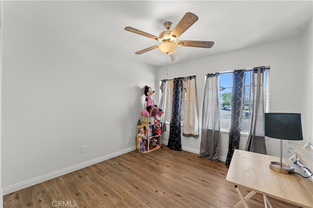 18414 Thomas Court Property Photo 20