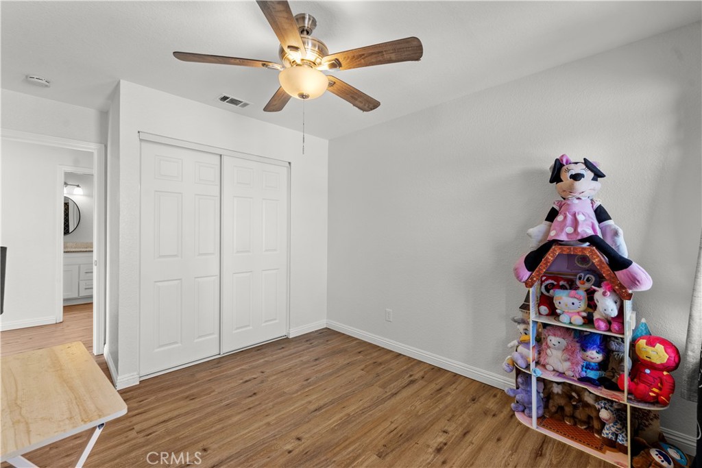18414 Thomas Court Property Photo 21