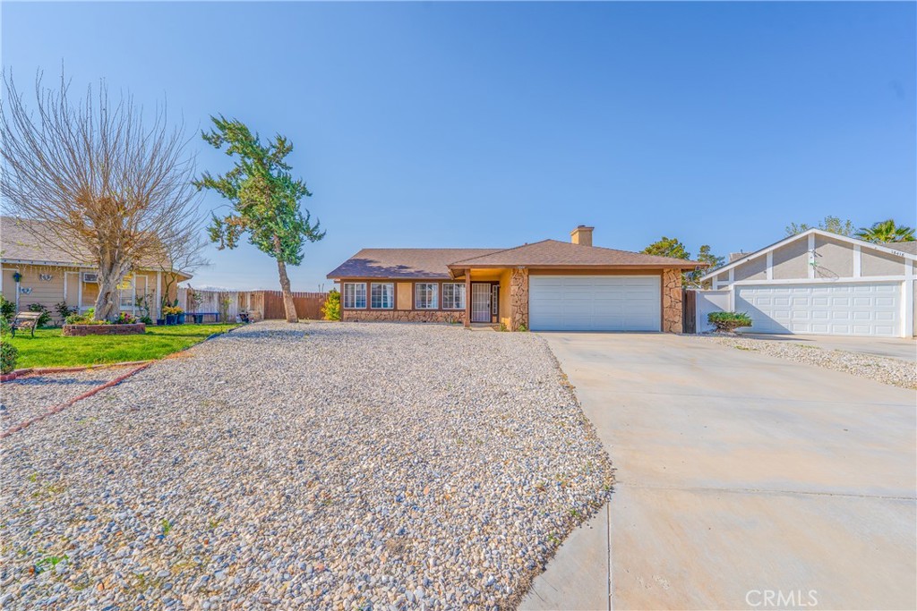 18414 Thomas Court Property Photo 27