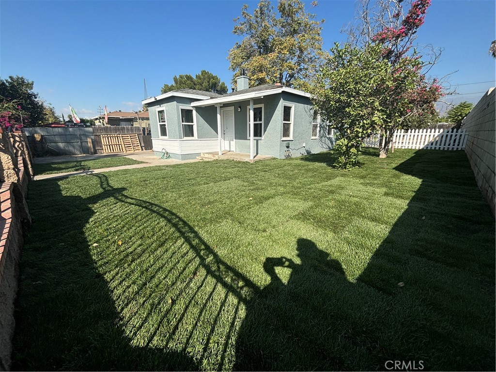 25170 Elmo Drive Property Photo 4