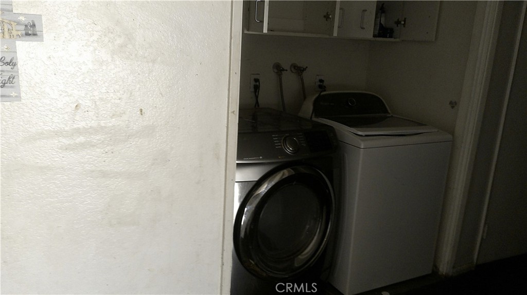 16601 Willow Street Property Photo 9