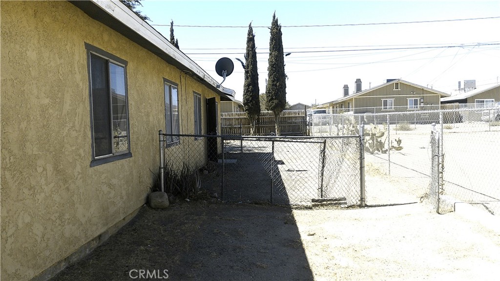 16601 Willow Street Property Photo 10
