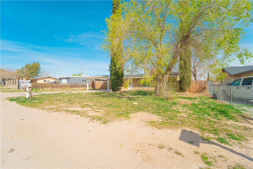 16246 Pine Street Property Photo 5