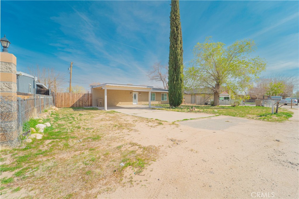16246 Pine Street Property Photo 6