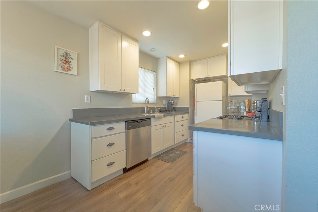 16246 Pine Street Property Photo 17