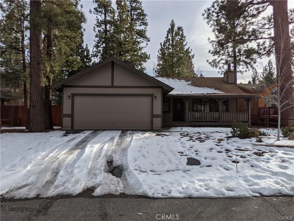 542 E Barker Boulevard Property Photo 2