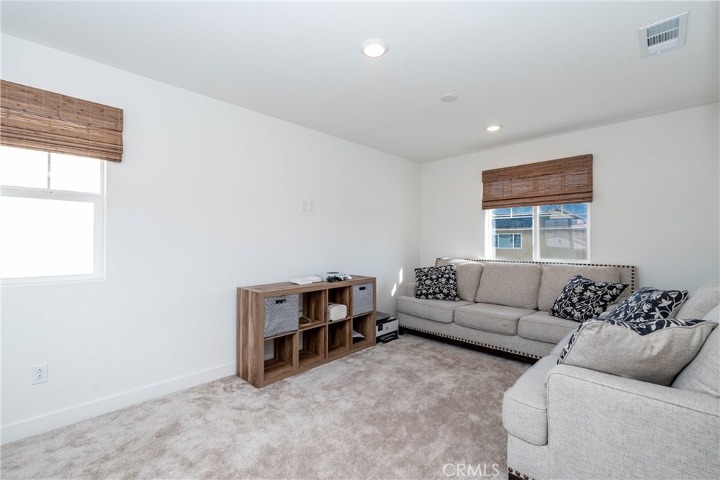 2481 Wagon Wheel Way Property Photo 14