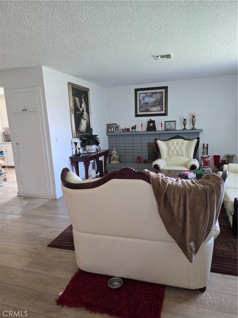 1861 N Lilac Avenue Property Photo 2