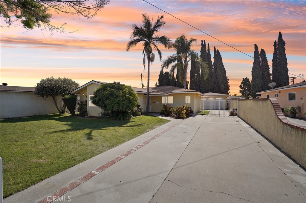 12916 Downey Avenue Property Photo 1